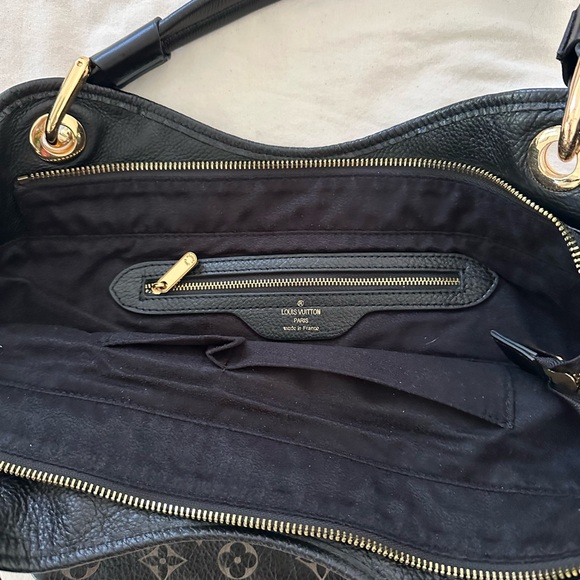 Louis Vuitton Black Monogram Shoulder Bag - Picture 7 of 9